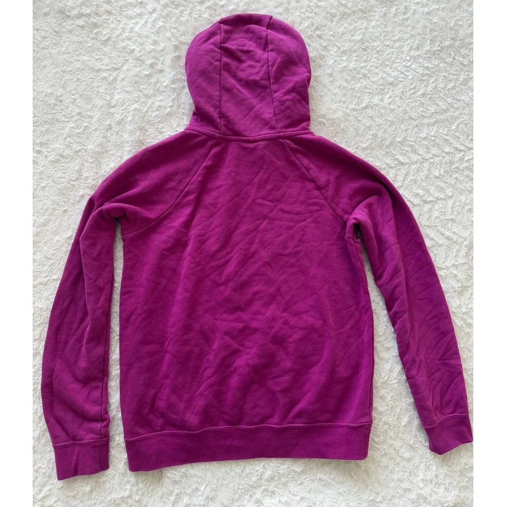 Nike sportswear essential